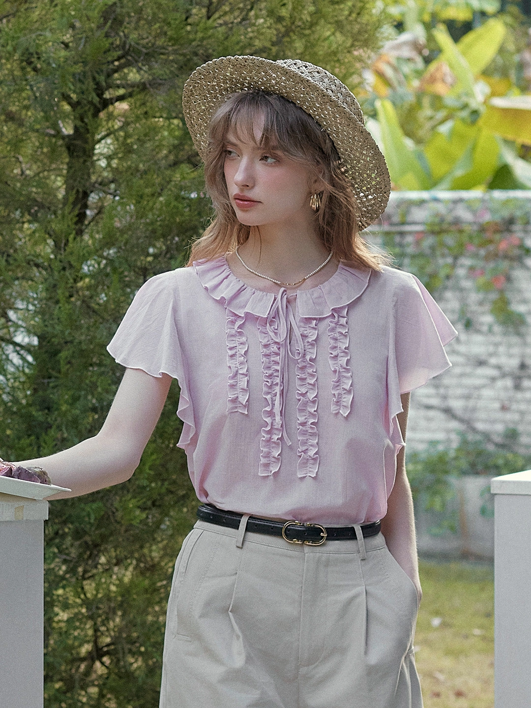 Day Off Basic Wear Vanessa Round Collar Ruffle Sleeve Top