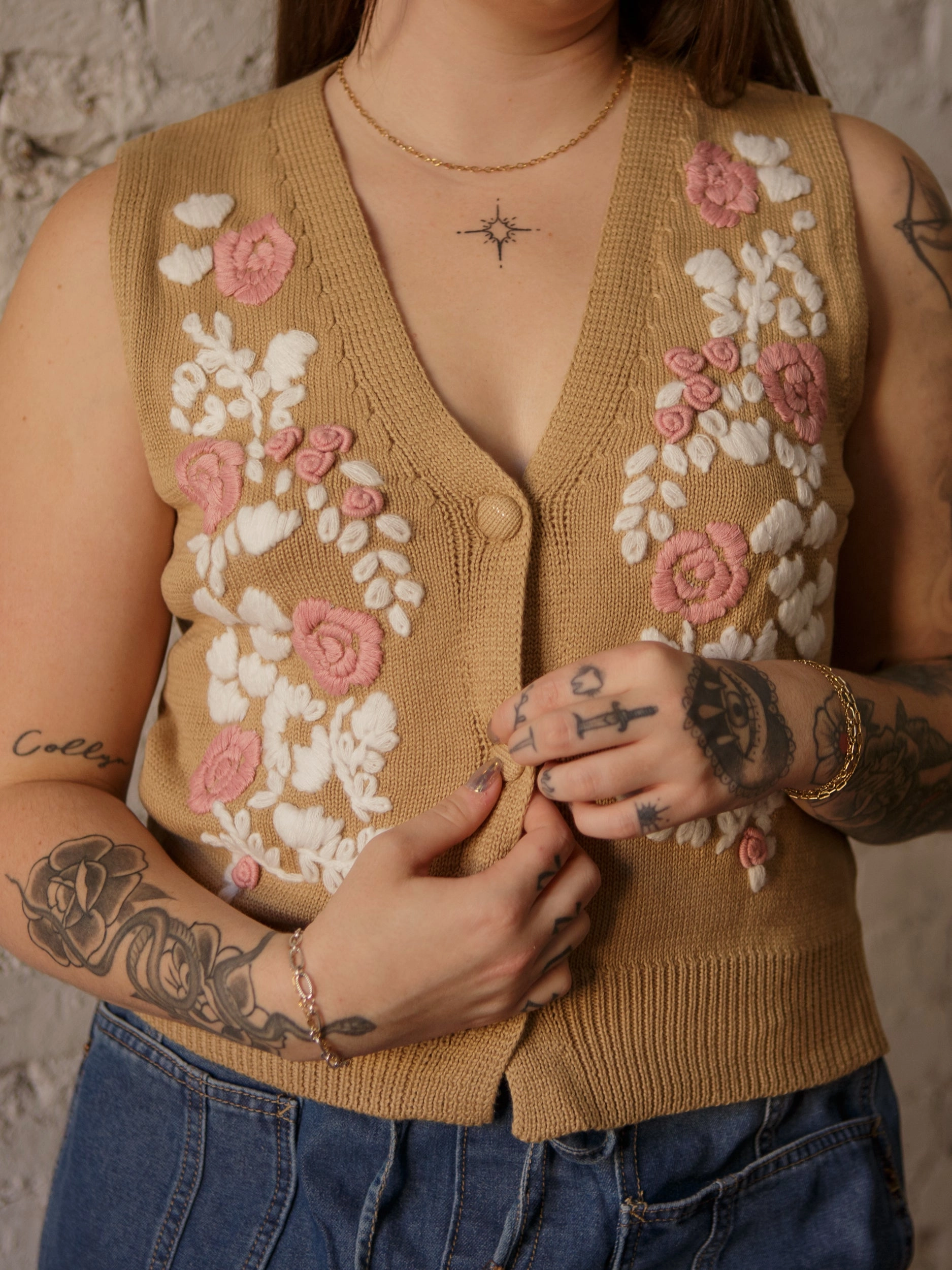 Warm and Snuggly Breathable Base Dovie Flower Vest