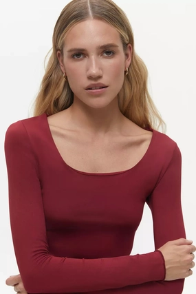 studded driving Burgundy Wide Neck Long Sleeve Top