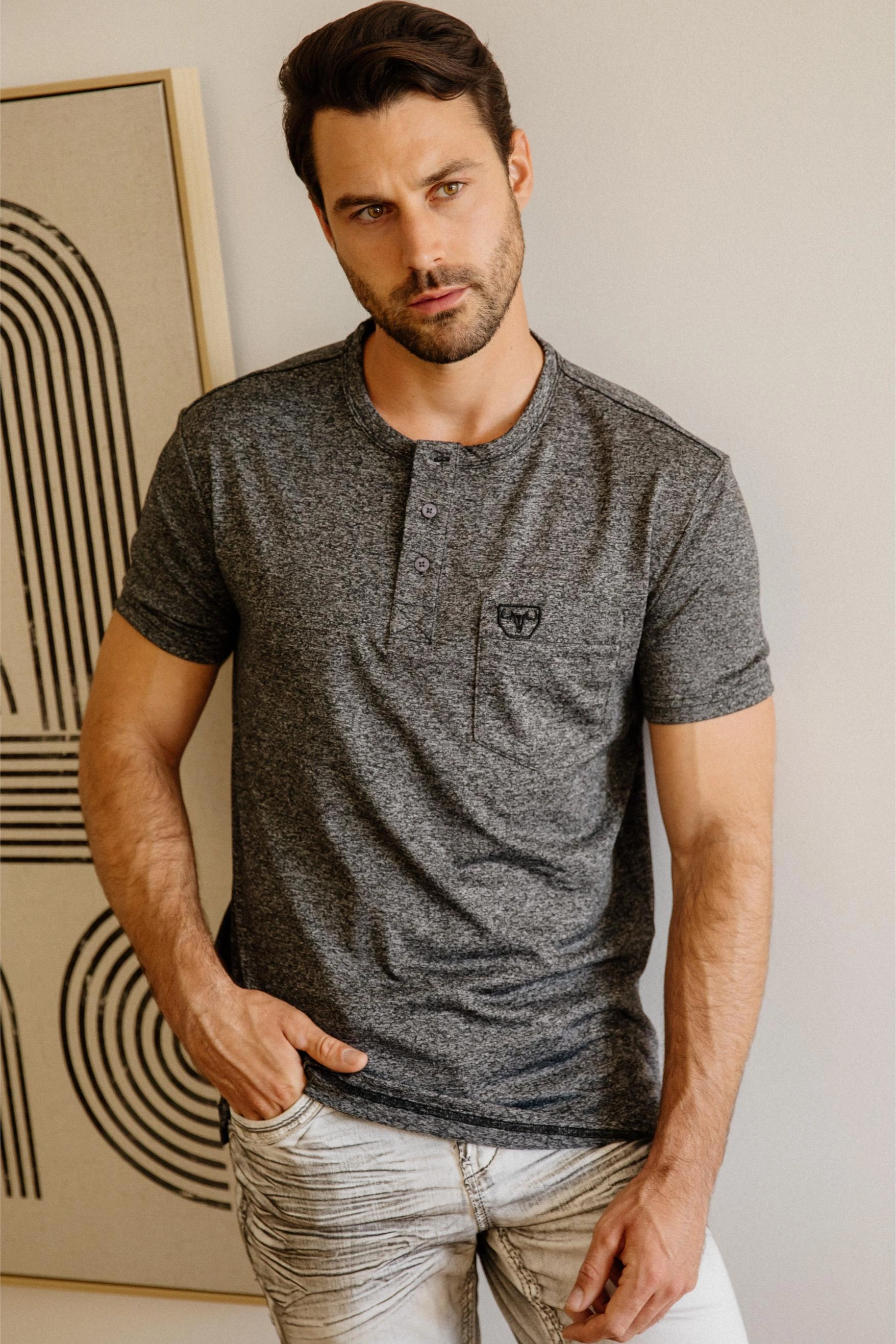 Mens Modern Fit Stretch Henley T-Shirt with Logo Holiday Outfit Style Wear Resistant Fabric