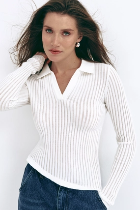 Minimal Bulk Turtleneck White Polo Collar Long Sleeve