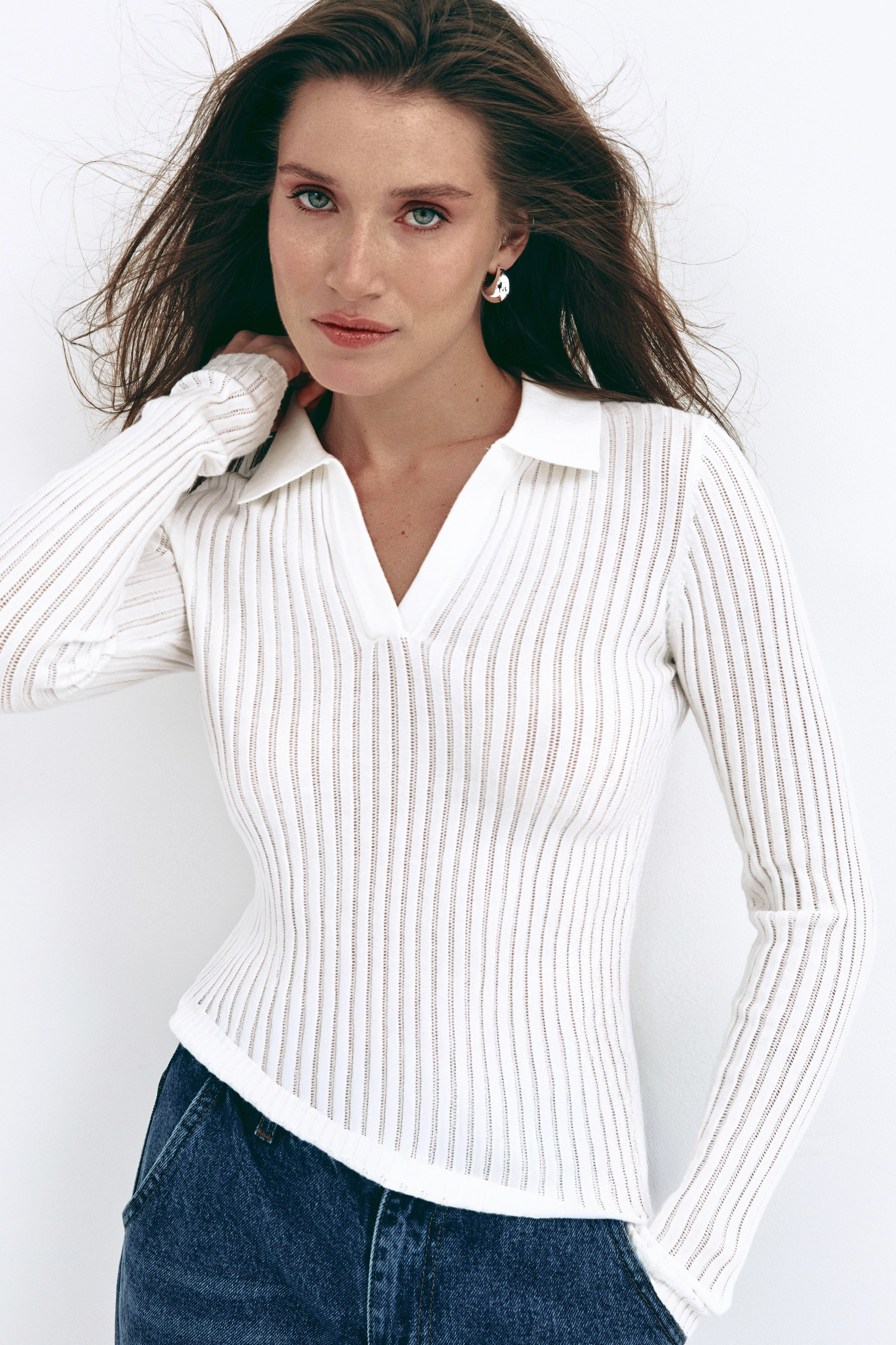 Minimal Bulk Turtleneck White Polo Collar Long Sleeve