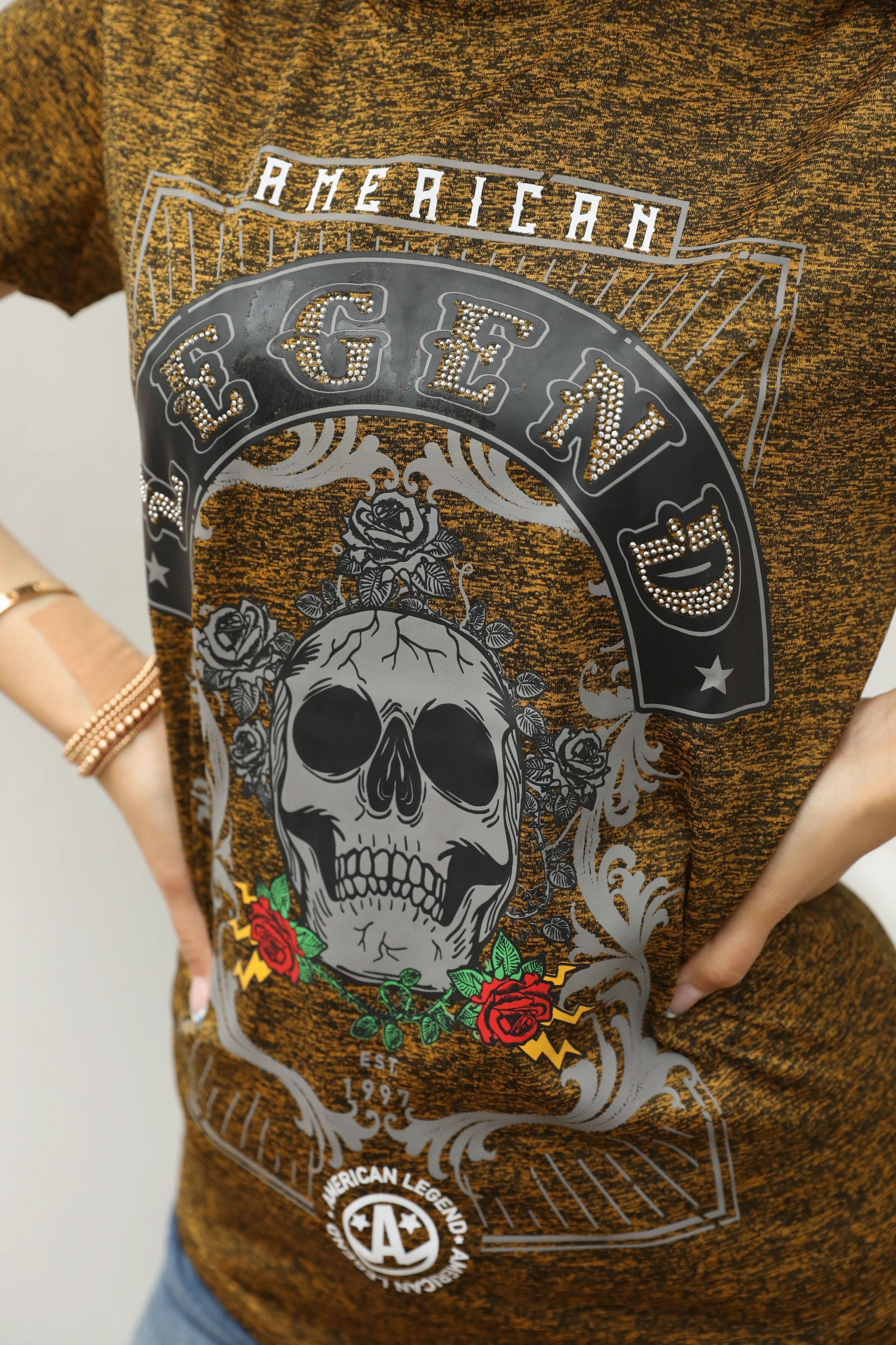 Women's Cotton American Legend Graphic Print Gold T-shirt Simple and Comfortable