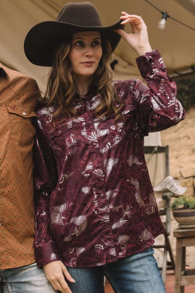 Dressy look Womens Modern Fit Stretch Foil Fashion Shirt