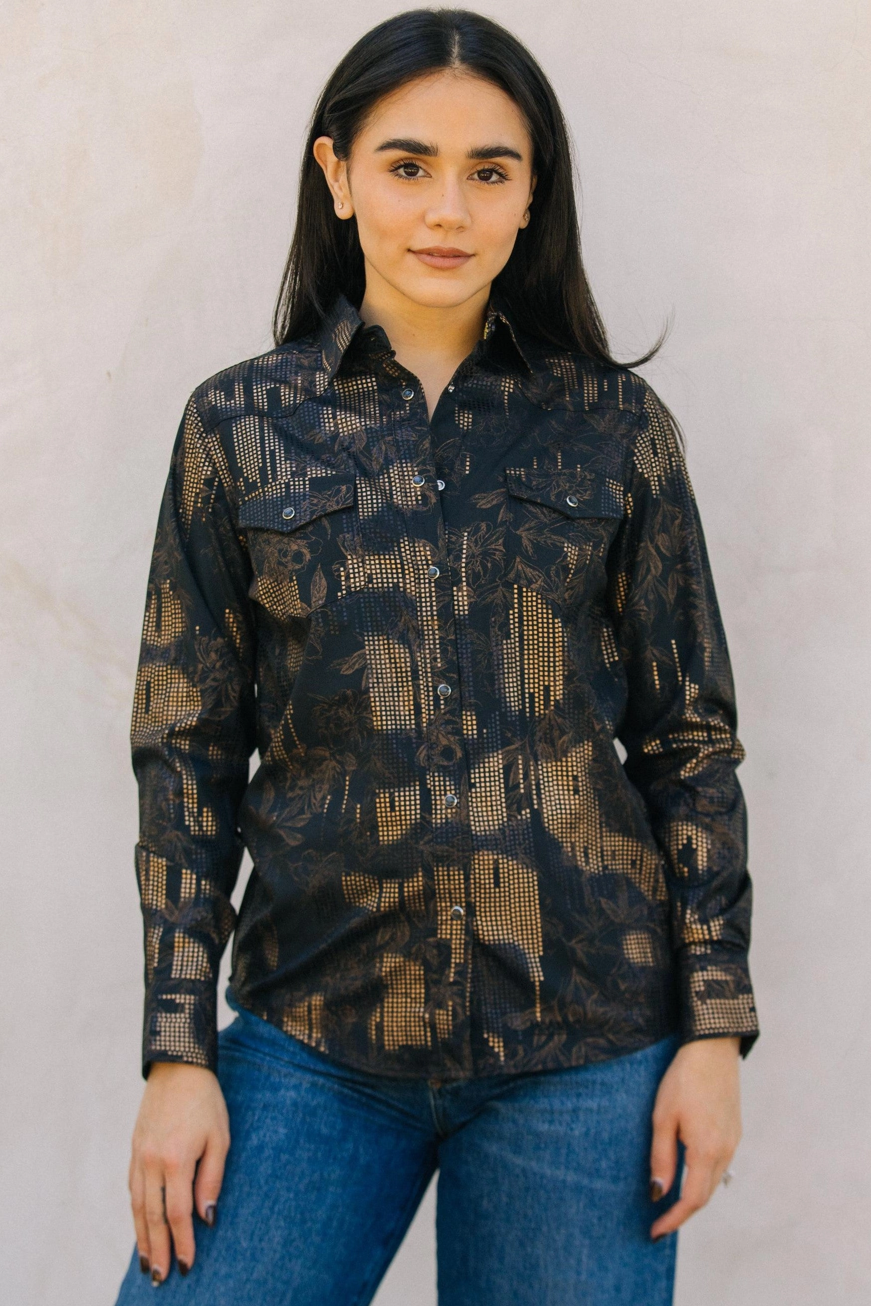 Chill Fit Womens Modern Fit Stretch Foil Fashion Shirt