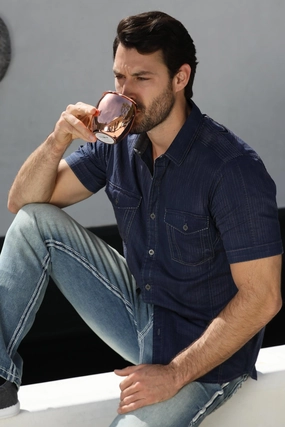 Stylish Design Compact Fold Design Mens Embroidery Modern Fit Stretch Short Sleeve Shirt